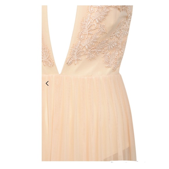 House of CB London Cerelia Dress Peach Small - Picture 4 of 13